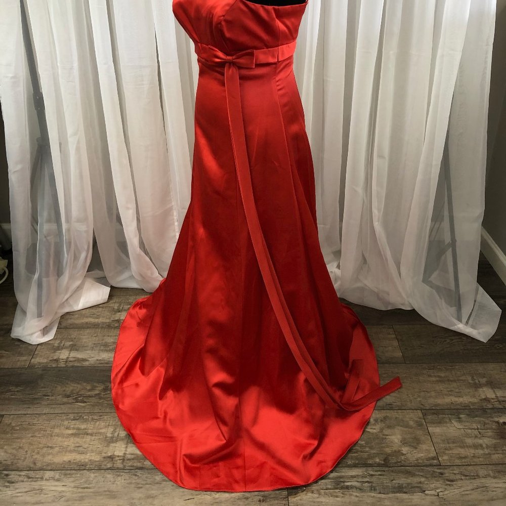 Alfred Angelo - Picture 2 of 2